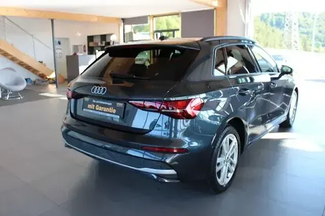 Gebraucht Audi A3 Sportback e-tron Ambiente 150 PS (110 kW) 2025 Andere Kleinwagen