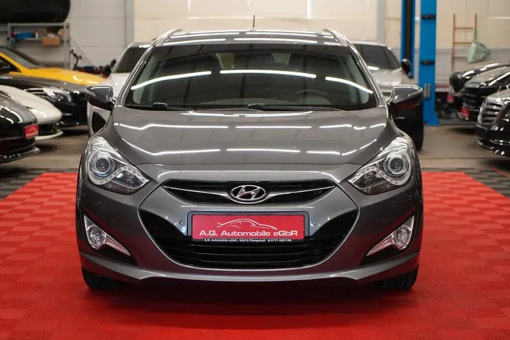 Gebraucht Hyundai i40 Style 177 PS (130 kW) 2012 Grau Kombi