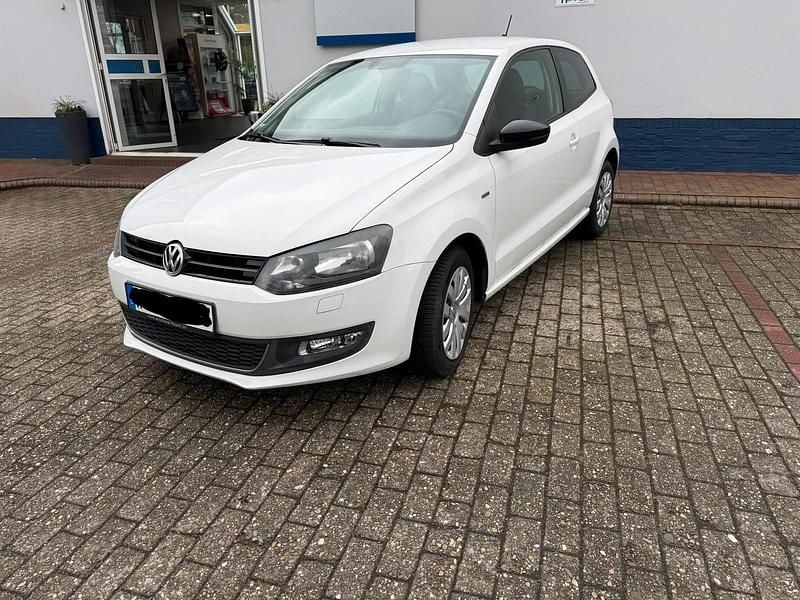 Gebraucht VW Polo Match 69 PS (50 kW) 2012 Weiß Kleinwagen