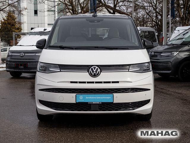 Gebraucht VW Multivan Life 150 PS (110 kW) 2024 Weiß Van