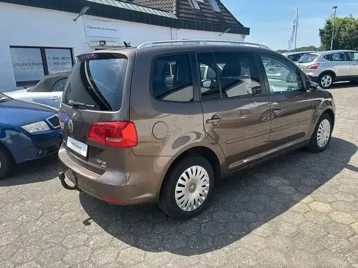 Gebraucht VW Touran 140 PS (102 kW) 2012 Braun Van / Kleinbus