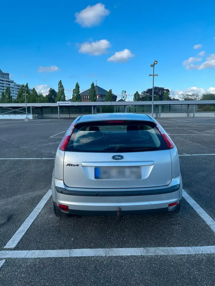 Gebraucht Ford Focus 145 PS (106 kW) 2007 Silber Limousine