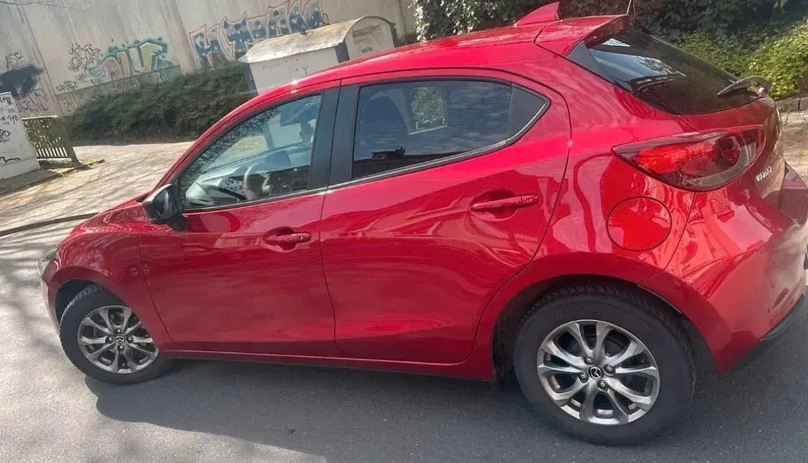 Gebraucht Mazda 2 90 PS (66 kW) 2021 Rot Kleinwagen