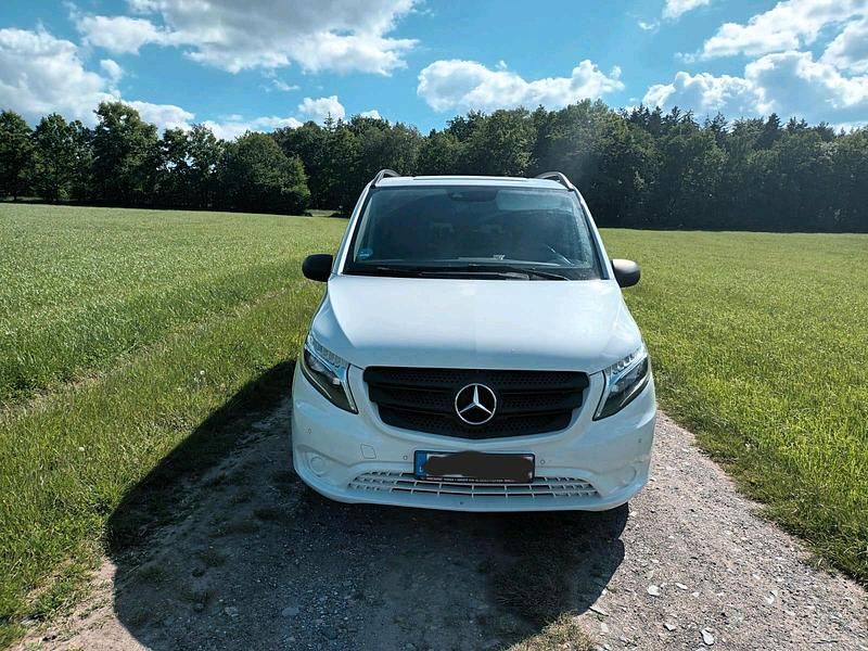 Weiß Gebraucht 2015 Mercedes Vito Van | 25.999 € - Bild 1/4
