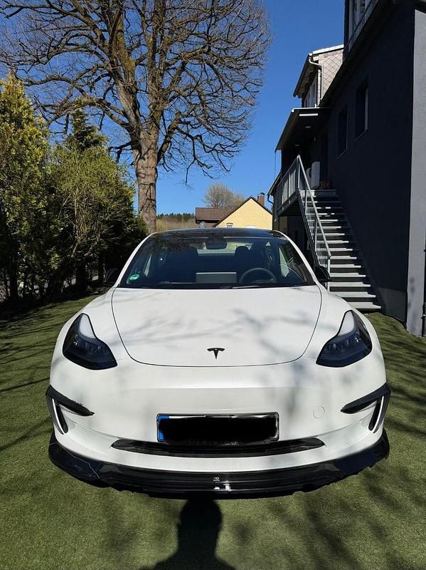Gebraucht Tesla Model 3 Long Range RWD 208 kW (283 PS) 2023 Weiß Limousine
