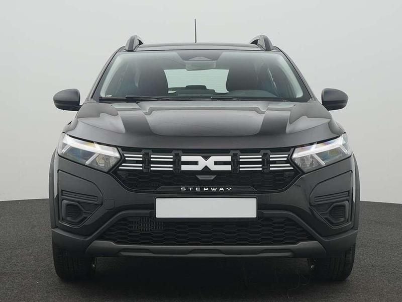 Gebraucht Dacia Sandero Essentiel 91 PS (66 kW) 2025 Perlmuttschwarz Kleinwagen