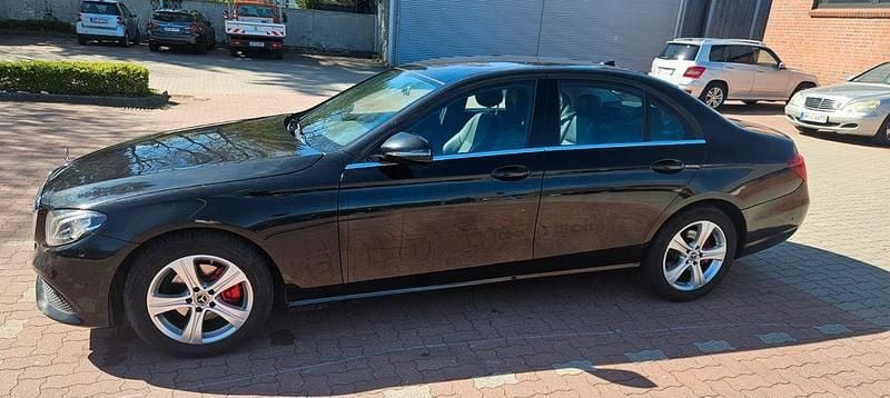 Gebraucht Mercedes E200 150 PS (110 kW) 2017 Schwarz Limousine