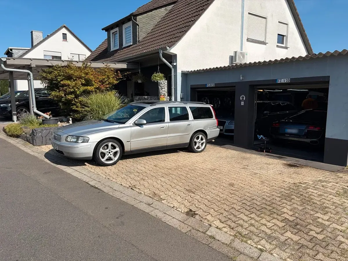 Gebraucht Volvo V70 163 PS (119 kW) 2002 Silber Kombi