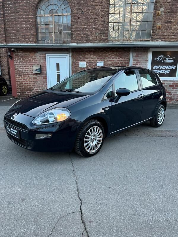 Blau Gebraucht 2013 Fiat Punto Kleinwagen | 3.850 € (Fairer Preis) - Bild 1/4