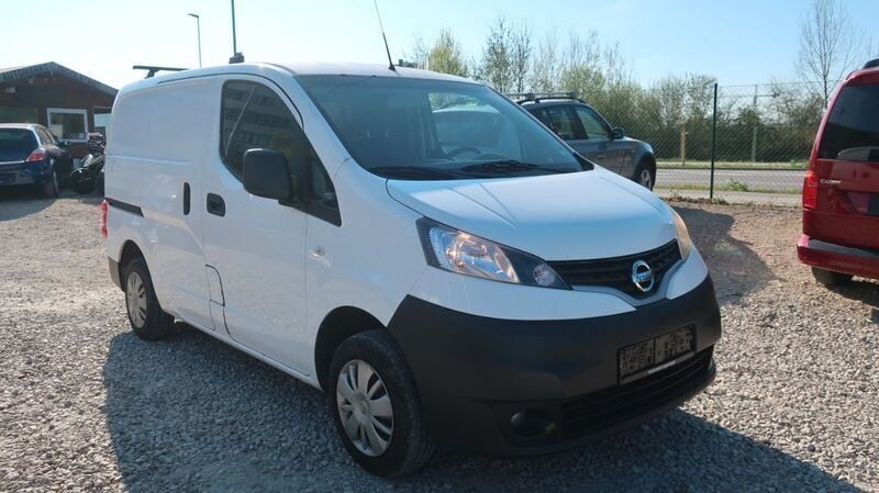 Weiß Gebraucht 2011 Nissan NV200 Comfort Van | 3.790 € (Guter Preis) - Bild 1/4