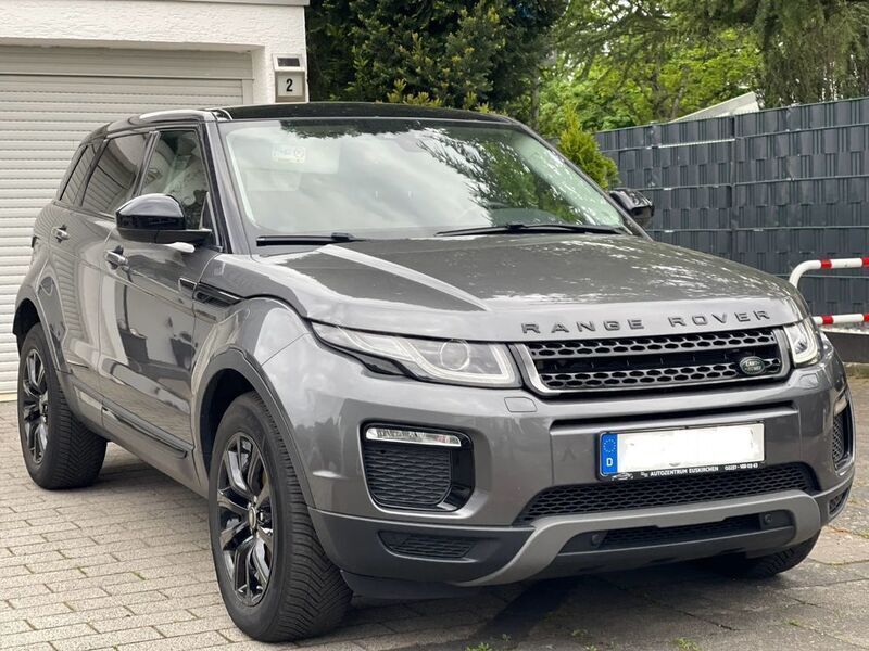 Grau Gebraucht 2019 Land Rover Range Rover evoque SE SUV | 22.700 € (Superpreis) - Bild 1/4