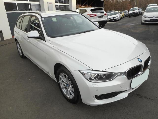 Gebraucht BMW 320 184 PS (135 kW) 2013 Weiß metallic Kombi