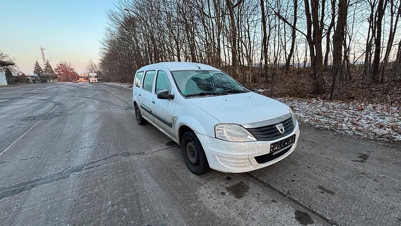 Gebraucht Dacia Logan 86 PS (63 kW) 2010 Weiß Van / Kleinbus