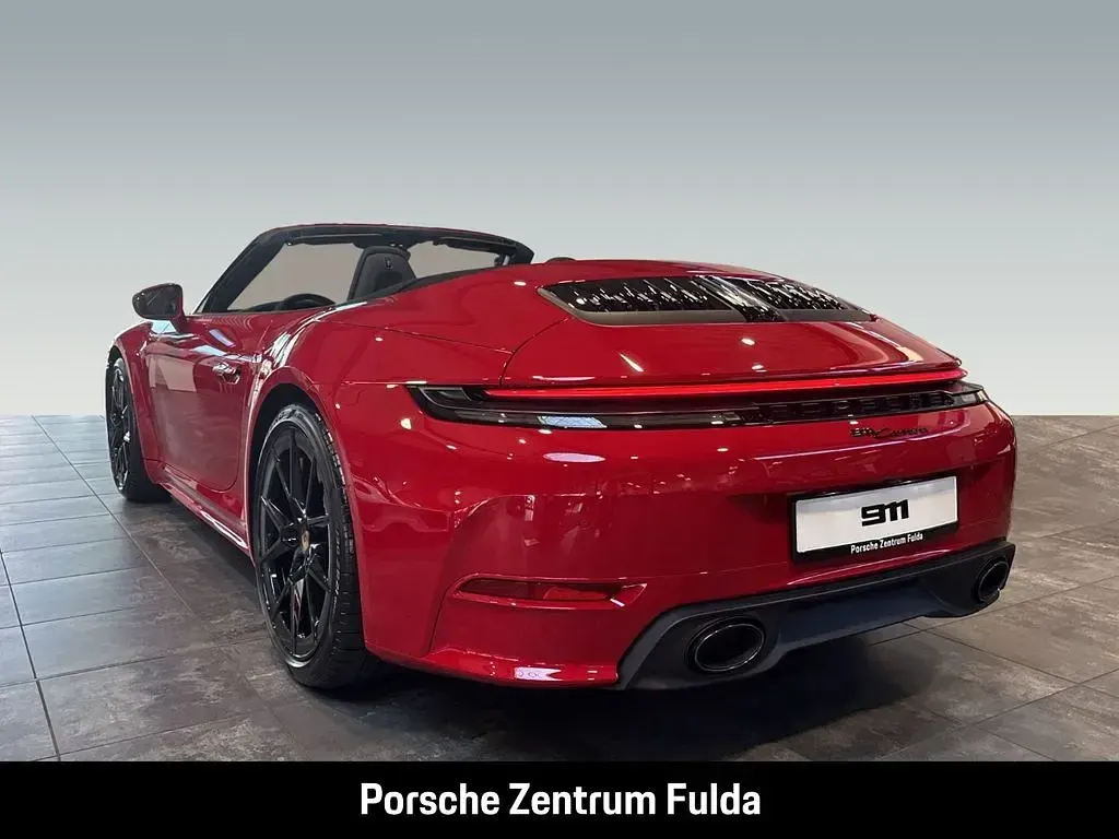Neu Porsche 911 Carrera Cabriolet 394 PS (289 kW) 2026 Rot Cabrio