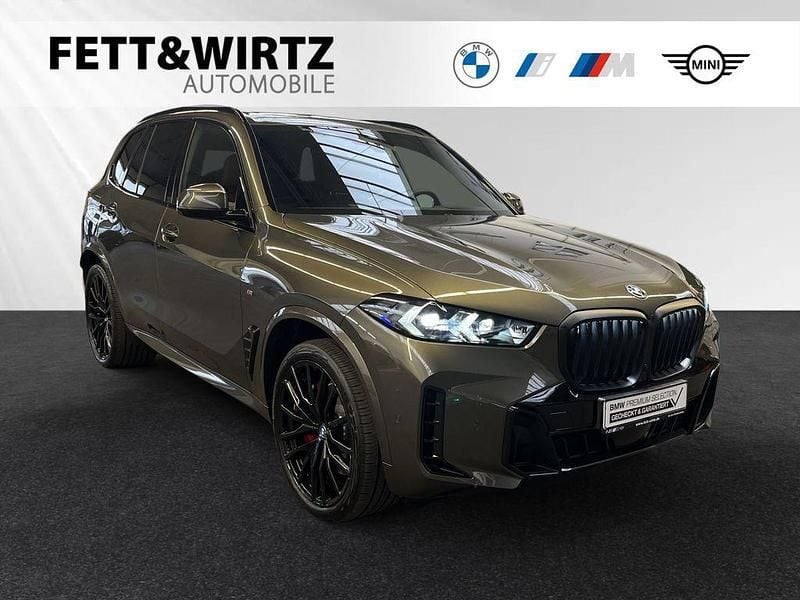 Manhattan metallic Gebraucht 2025 BMW X5 M Sport SUV | 98.888 € (Fairer Preis) - Bild 1/2