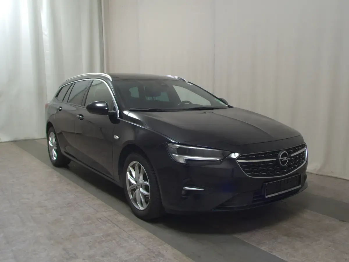 Gebraucht Opel Insignia Business Elegance 174 PS (127 kW) 2021 Schwarz Kombi