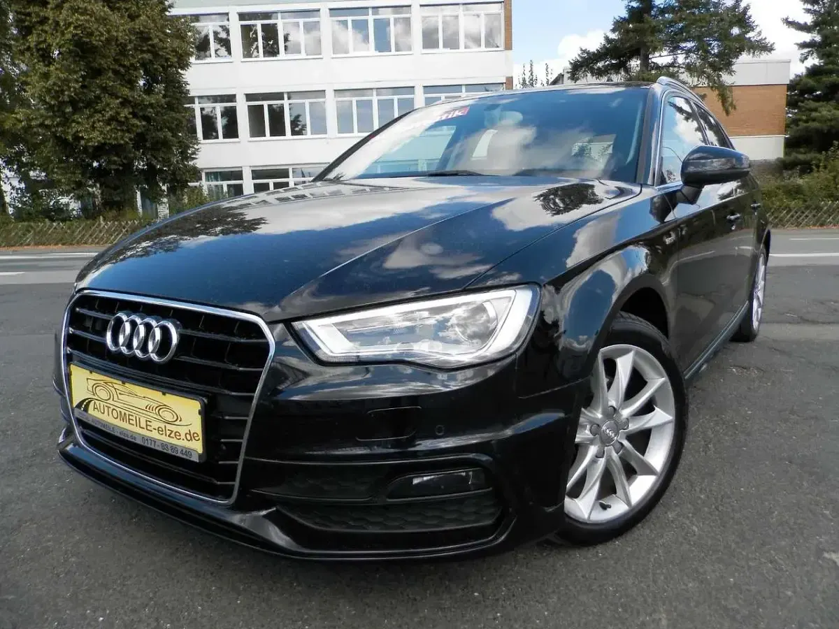 Gebraucht Audi A3 Ambiente 110 PS (80 kW) 2015 Schwarz Limousine