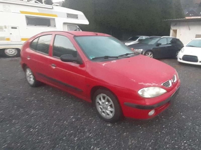 Other Gebraucht 2000 Renault Mégane Limousine | 490 € (Superpreis) - Bild 1/4
