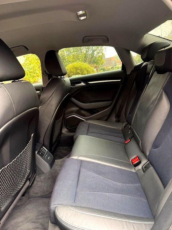 Gebraucht Audi A3 Sport 190 PS (139 kW) 2017 Blau Limousine