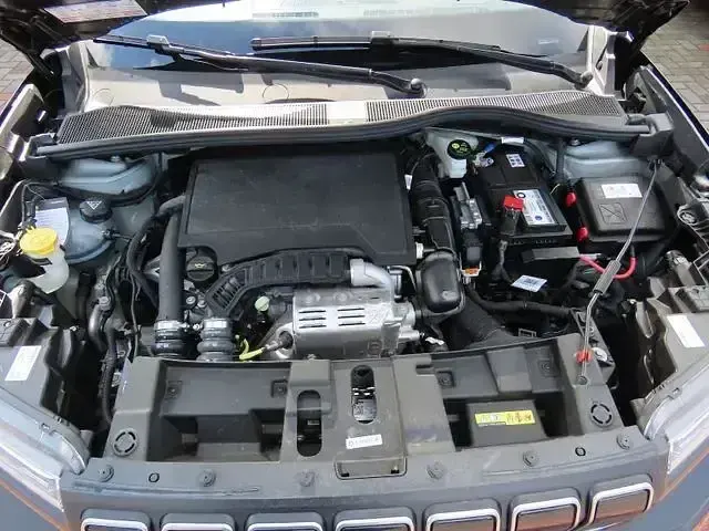 Usado Jeep Avenger 101 CV (74 kW) 2024 Negro SUV