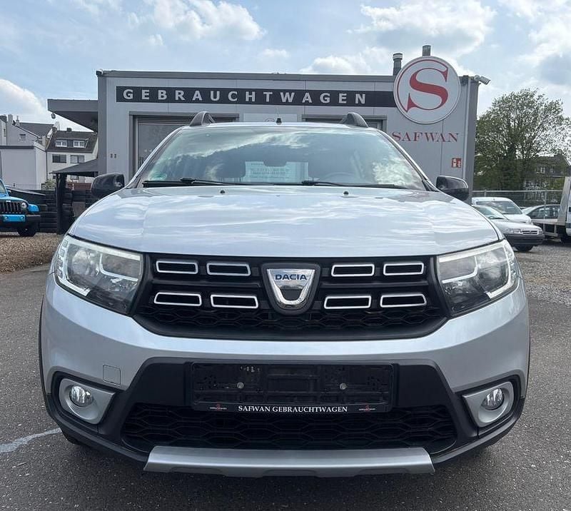 Gebraucht Dacia Sandero Celebration 90 PS (66 kW) 2018 Limousine