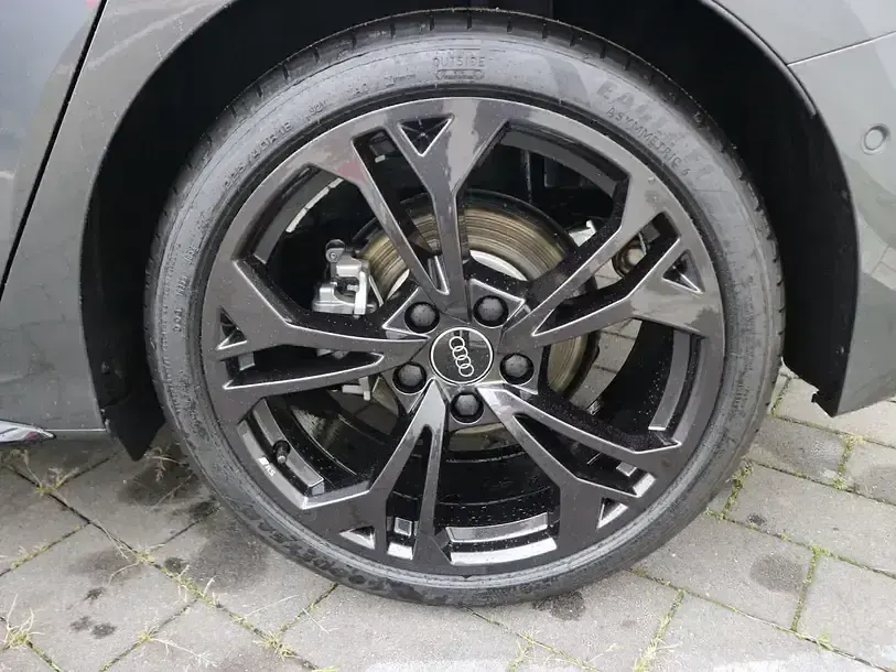 Gebraucht Audi A3 S-Line 150 PS (110 kW) 2025 Daytonagrau perleffekt Limousine