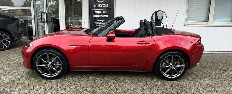 Gebraucht Mazda MX5 Sports-Line 160 PS (117 kW) 2017 Rubinrot Cabrio