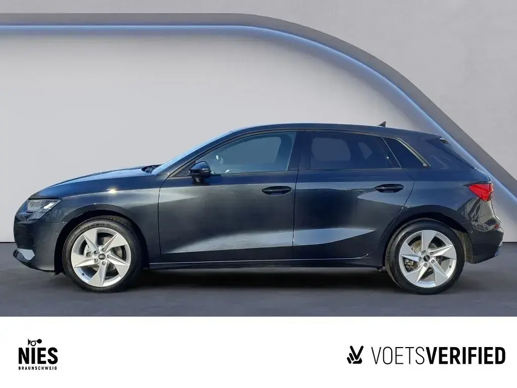 Używany Audi A3 Advanced Plus 150 KM (110 kW) 2025 Szary Sedan/Limuzyna