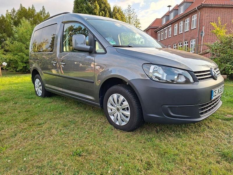 Grau Gebraucht 2013 VW Caddy Van / Kleinbus | 7.899 € (Fairer Preis) - Bild 1/4