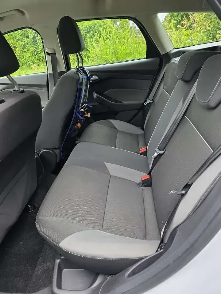 Gebraucht Ford Focus 116 PS (85 kW) 2013 Kombi
