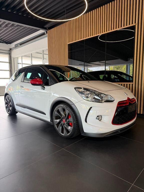 Gebraucht Citroën DS3 207 PS (152 kW) 2012 Weiß Limousine