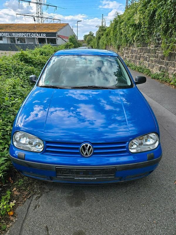 Gebraucht VW Golf IV 75 PS (55 kW) 2000 Blau Limousine