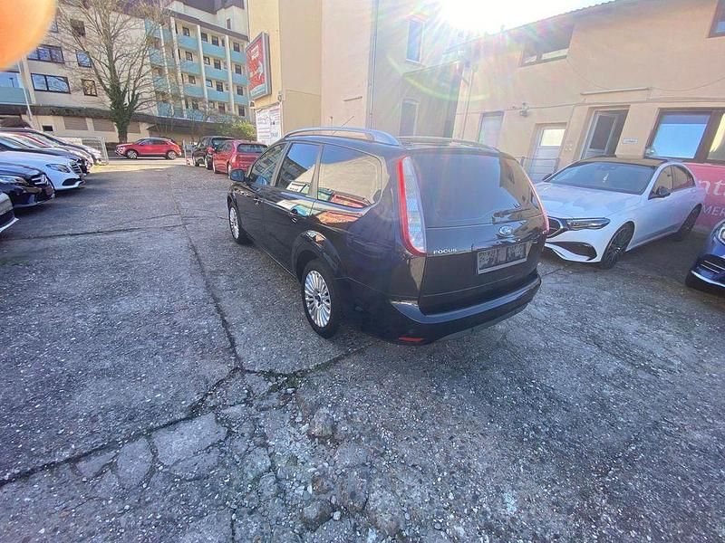 Gebraucht Ford Focus Titanium 109 PS (80 kW) 2010 Schwarz Limousine