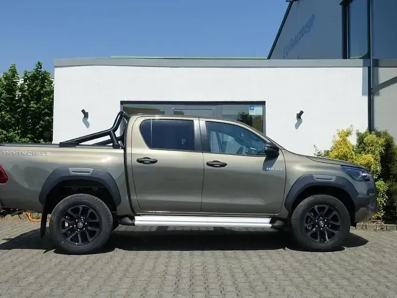 Neu Toyota HiLux 204 PS (150 kW) 2026 Grün Pickup