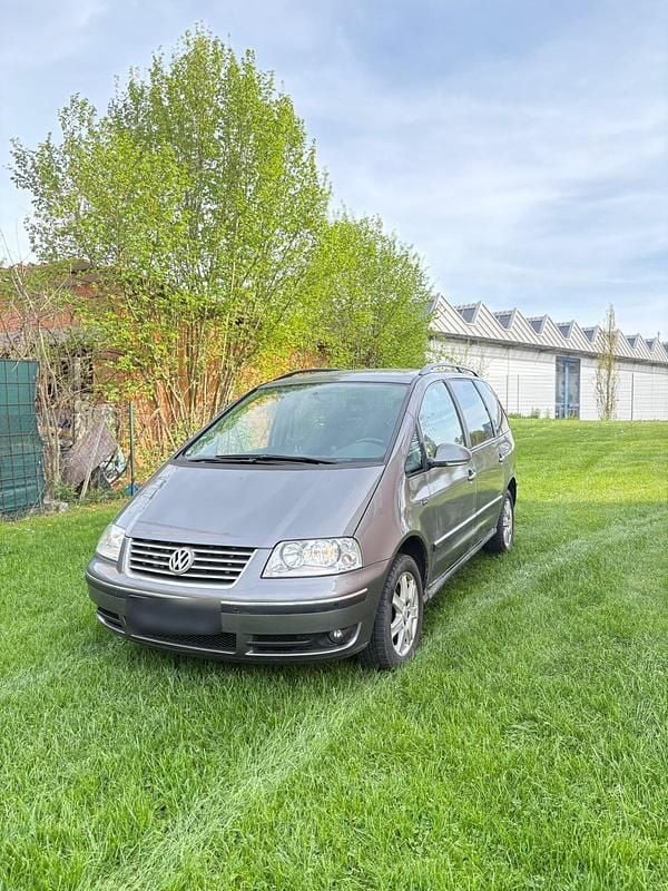 Usata VW Sharan 140 CV (102 kW) 2009 Grigio Monovolume