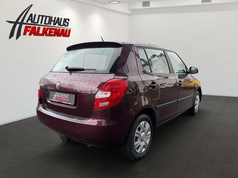 Gebraucht Skoda Fabia Cool Edition 60 PS (44 kW) 2013 Rot Limousine