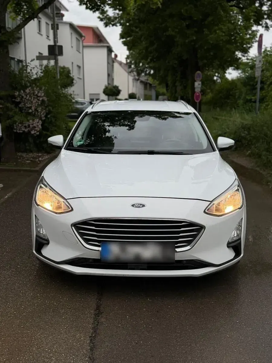 Gebraucht Ford Focus 150 PS (110 kW) 2018 Weiß Kombi