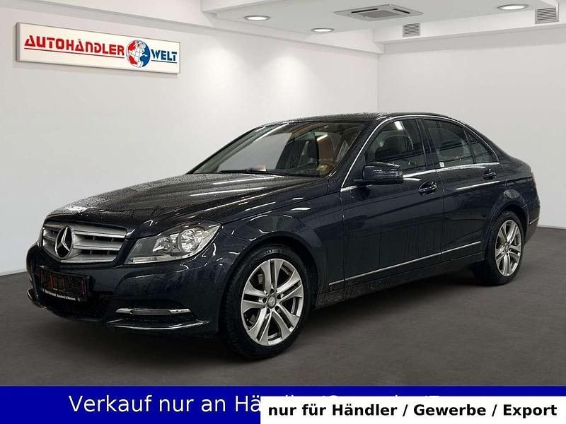 Schwarz Gebraucht 2012 Mercedes C180 Limousine | 6.999 € (Superpreis) - Bild 1/3
