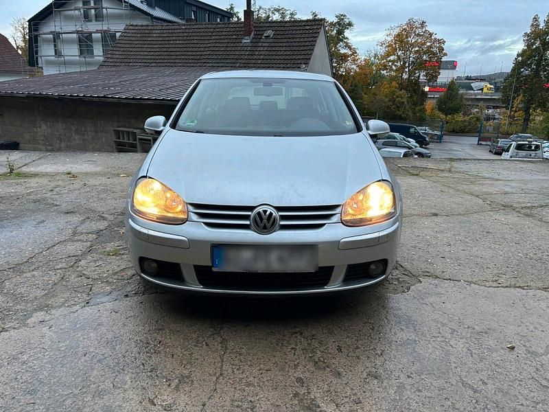 Silber Gebraucht 2005 VW Golf IV Limousine | 2.400 € (Fairer Preis) - Bild 1/4