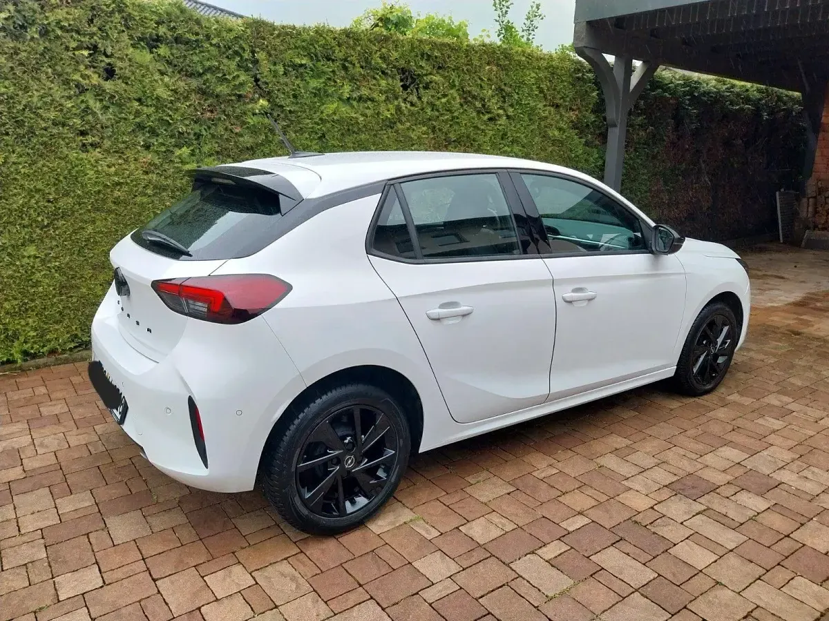 Gebraucht Opel Corsa 101 PS (74 kW) 2024 Weiß Kleinwagen