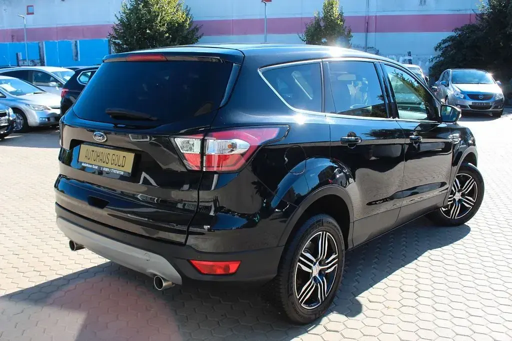 Gebraucht Ford Kuga Titanium 179 PS (131 kW) 2018 Schwarz SUV
