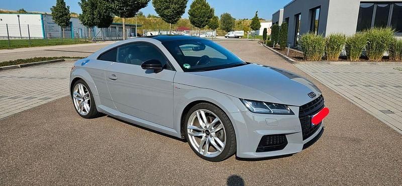 Grau Gebraucht 2017 Audi TT Ambiente Coupé | 25.800 € (Fairer Preis) - Bild 1/4