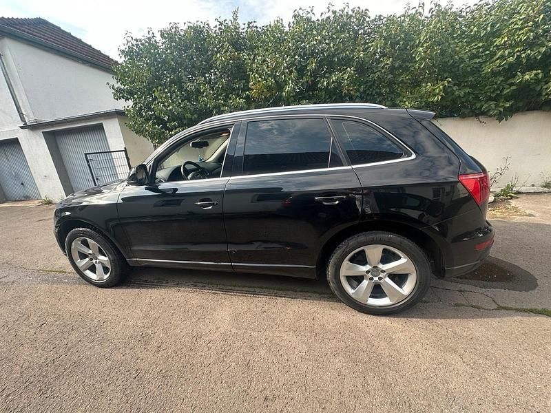 Gebraucht Audi Q5 143 PS (105 kW) 2010 Schwarz SUV