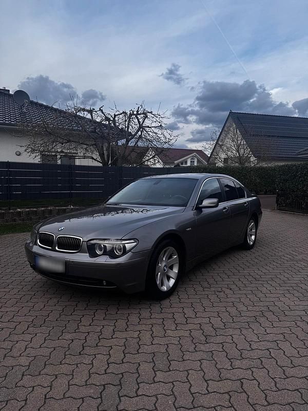 Gebraucht BMW 730 280 PS (205 kW) 2004 Silber Limousine