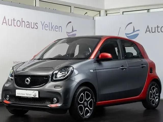 Usata Smart ForFour 90 CV (66 kW) 2016 Rosso Utilitaria