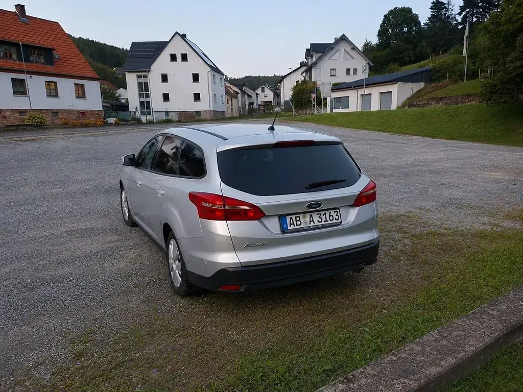 Gebraucht Ford Focus Business Edition 150 PS (110 kW) 2016 Silber Limousine