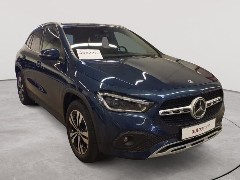Denimblau metallic Gebraucht 2020 Mercedes GLA220 Style SUV | 29.990 € (Superpreis) - Bild 1/4
