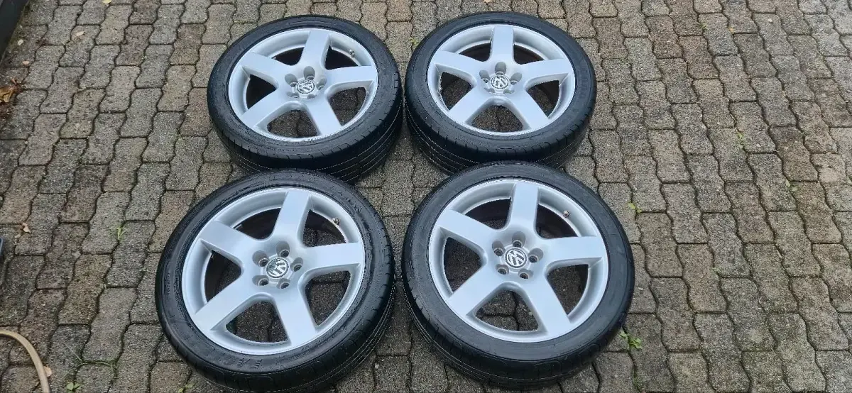 Gebraucht VW Bora GT 116 PS (85 kW) 2004 Schwarz Limousine