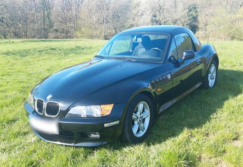 Second-hand BMW Z3 150 CP (110 kW) 2000 Negru Cabrio