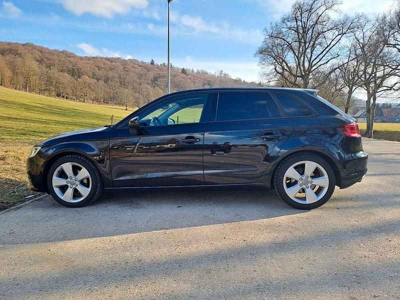 Gebraucht Audi A3 110 PS (80 kW) 2015 Schwarz Limousine